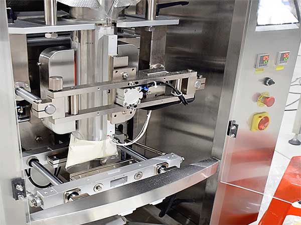 全自動粉劑榴莲视频免费观看機身清潔維護